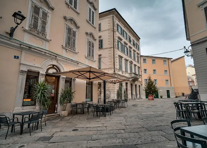 San Michele Center - 90m2 2 Minutes To Piazza Unita D Italia