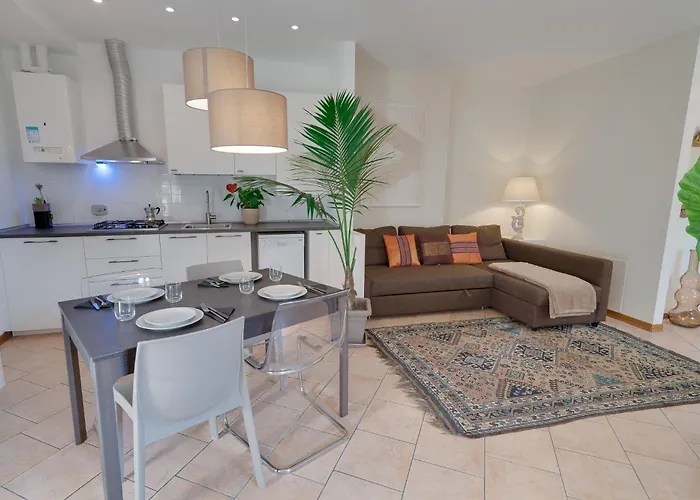 San Michele Center - 90m2 2 Minutes To Piazza Unita D Italia Appartamento Trieste