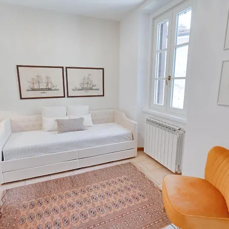 Apartment San Michele -2 Minutes To Piazza Unita Centre