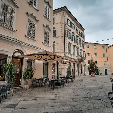 San Michele -2 Minutes To Piazza Unita Centre