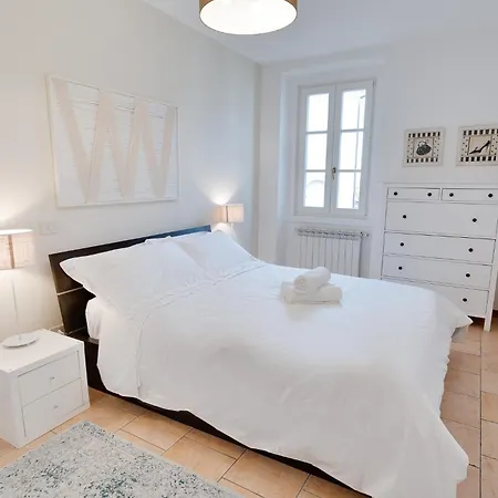 Daire San Michele Center - 90m2 2 Minutes To Piazza Unita D Italia