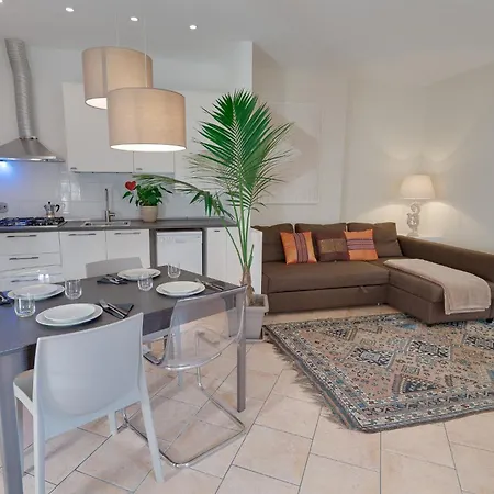San Michele -2 Minutes To Piazza Unita Centre Apartment Trieste